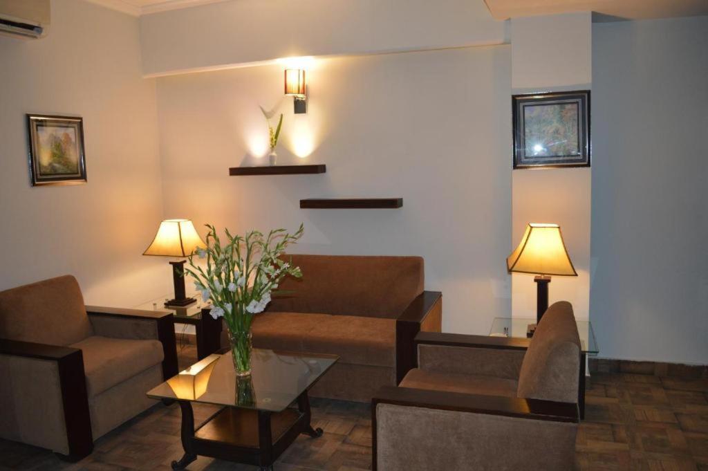 Fort Continental Hotel Peshawar Eksteriør billede