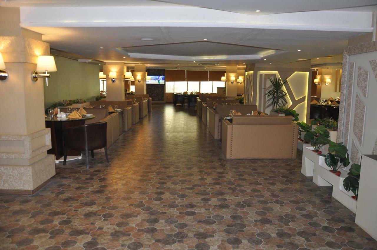 Fort Continental Hotel Peshawar Eksteriør billede